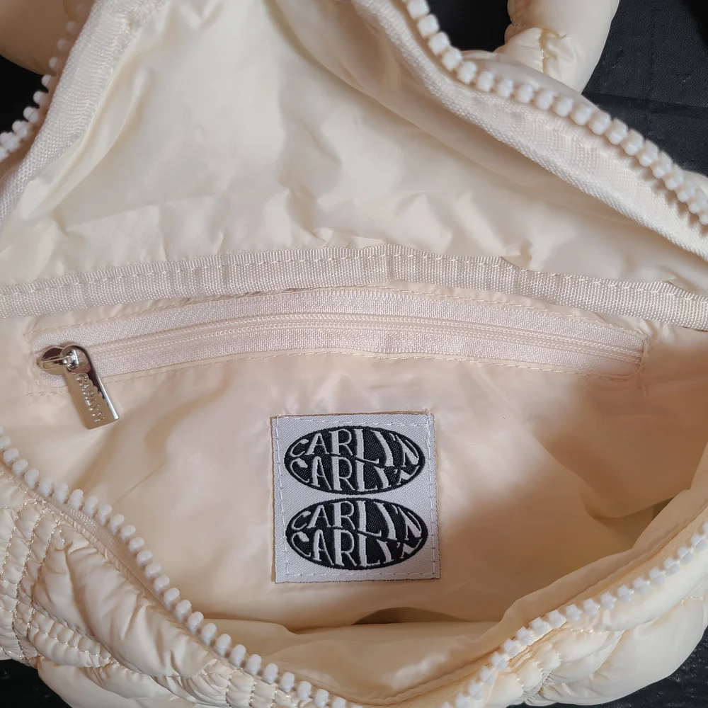 Carlyn Quilted Cream Crossbody Bag - Picture 4 of 10